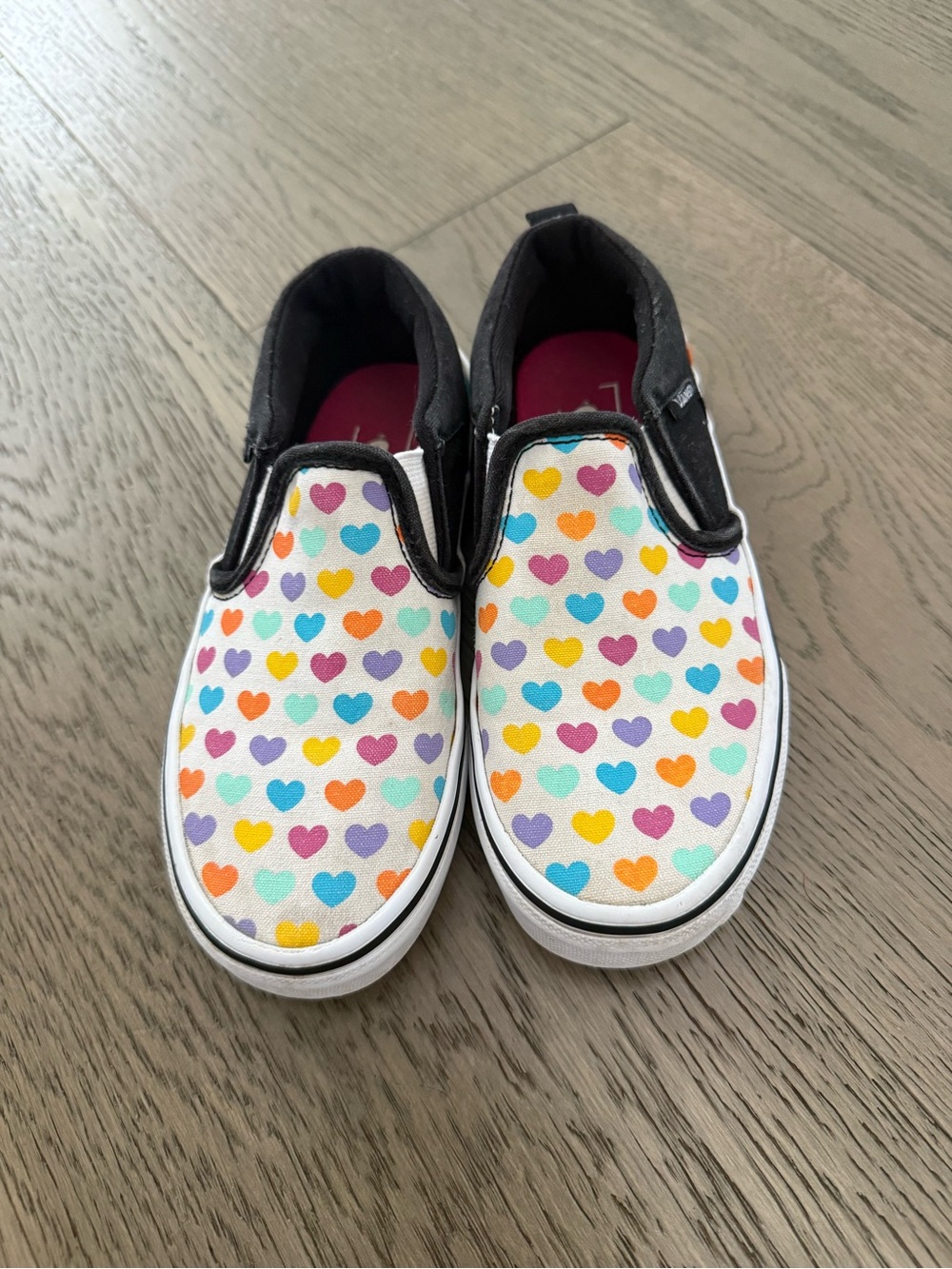 Vans Kids Slip-On Sneakers with Rainbow Heart Print - White/Black